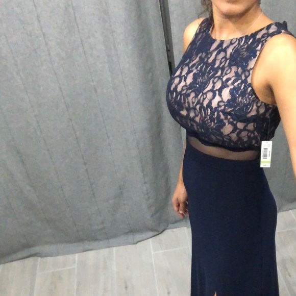 Dress - Picture 3 of 4